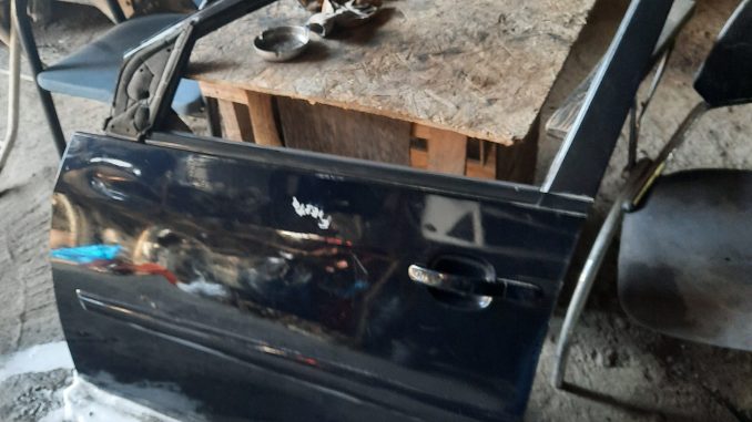 Ford Fiesta 2003-2008 Sol Ön Kapı