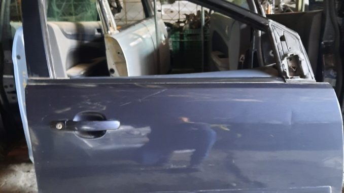 ford-focus-2005-2008-sag-on-kapi Ford Focus 2005-2008 Sağ Ön Kapı
