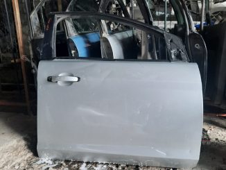 Ford Focus 2008-2011 Sağ Ön Kapı