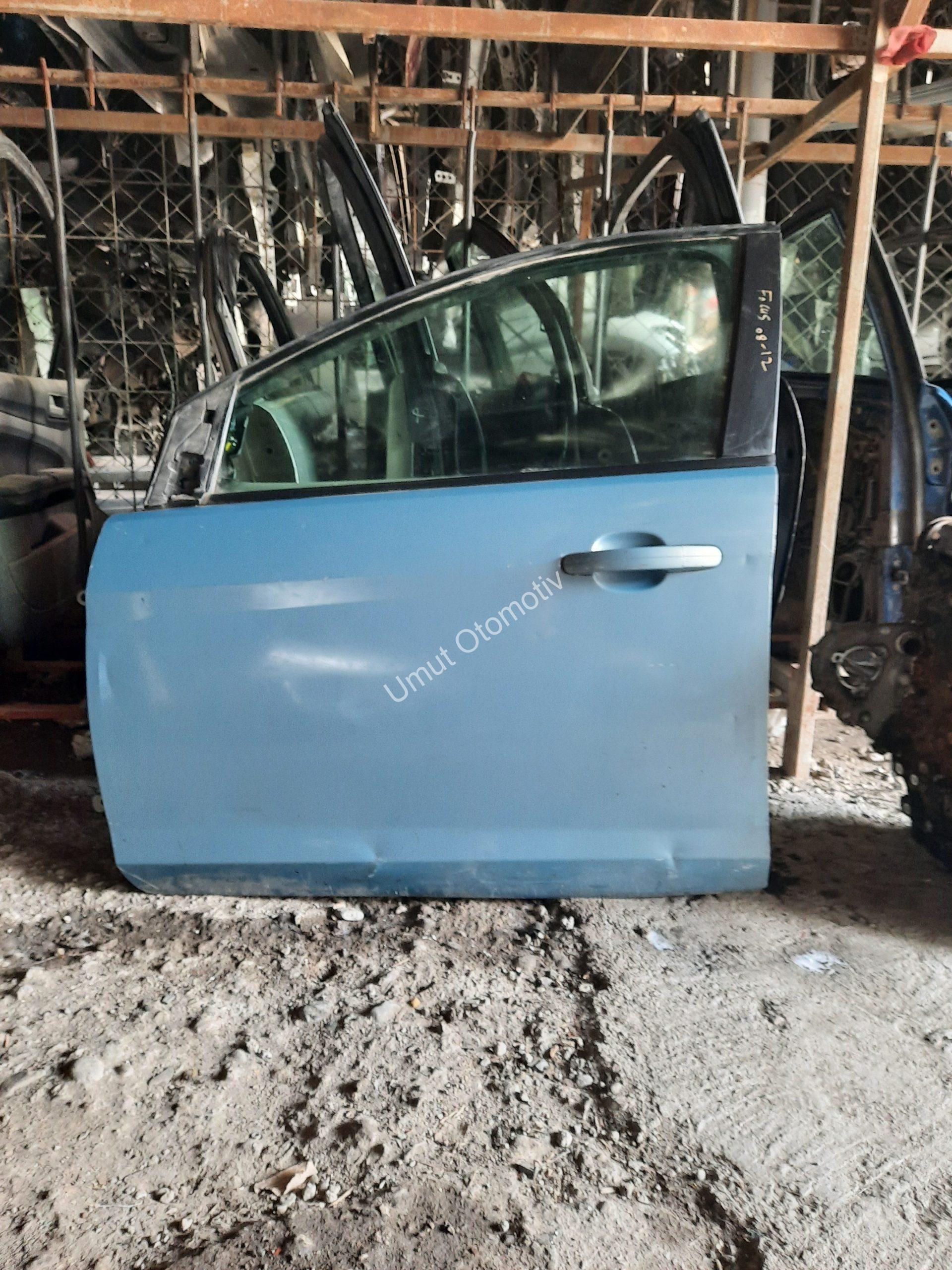 Ford Focus 2008-2011 Sol Ön Kapı