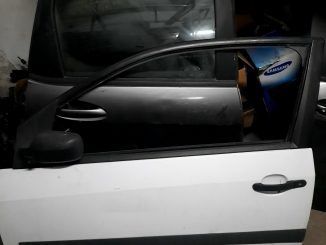 Ford Fiesta Tek Kapı Sol Ön Çıkma Kapı