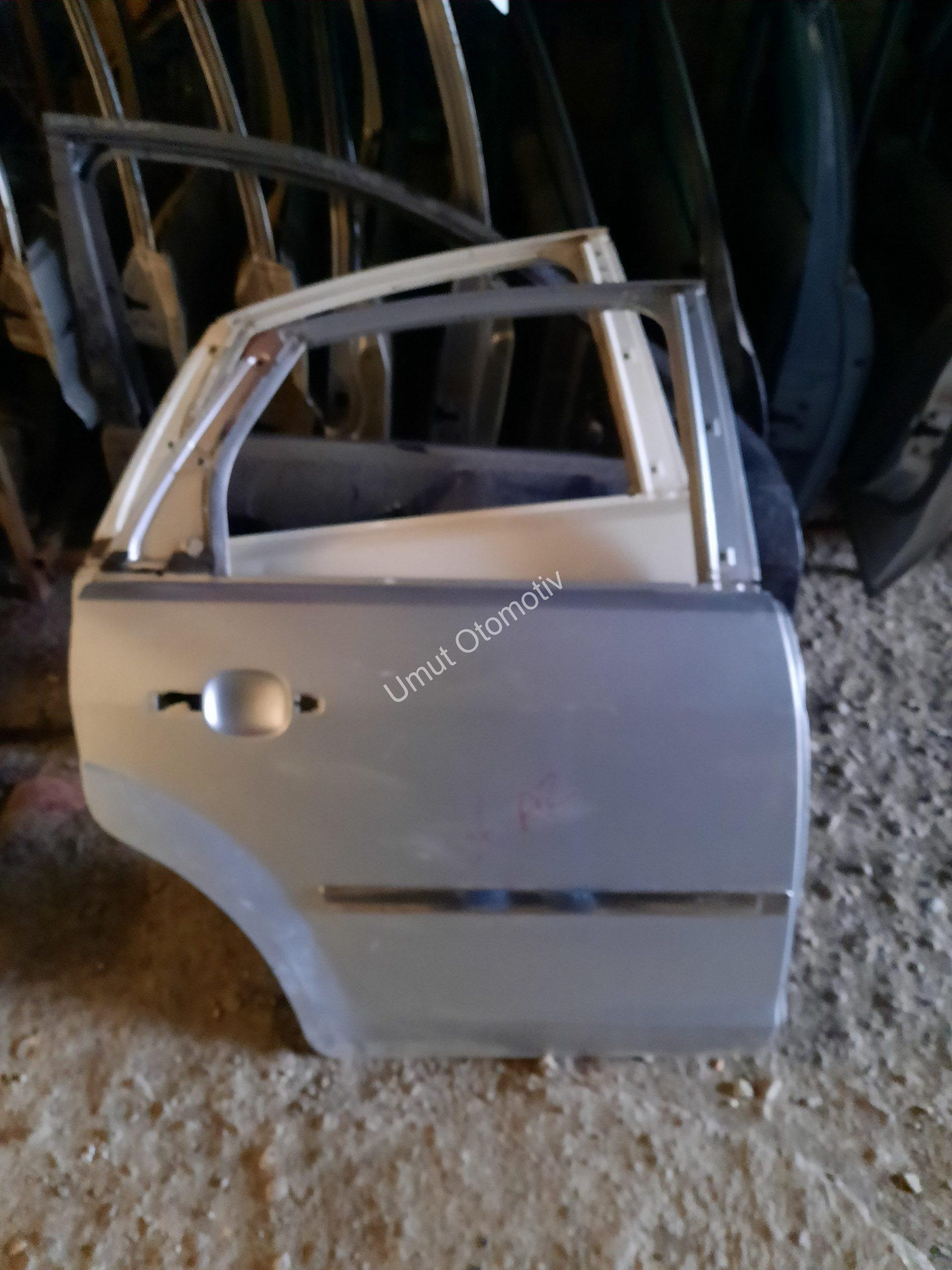 Ford Focus 2005-2008 Sağ Arka Kapı Ford Focus 2005-2008 Sağ Arka Kapı
