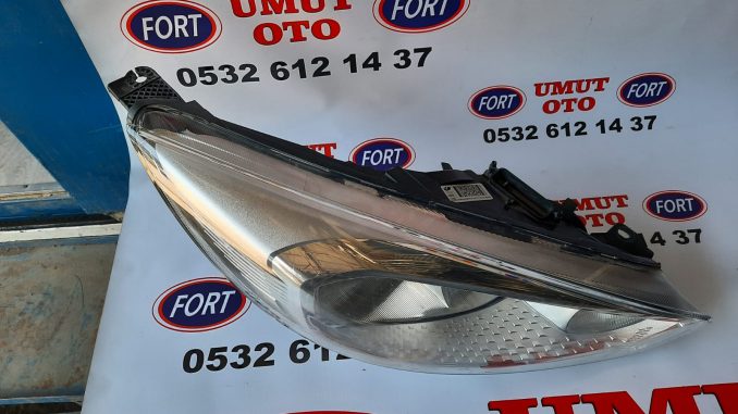 Ford Focus 2014-2018 Hatasız Sağ Far