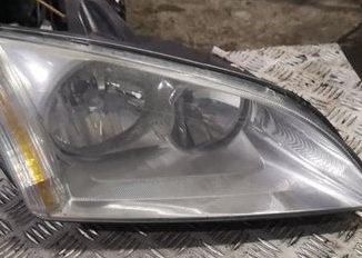 Ford Focus 2004-2007 Sağ Ön Far Çıkma Orjinal
