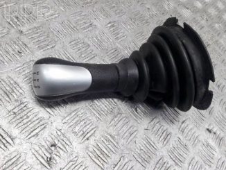 Ford Fiesta Çıkma 2003-2009 Vites Topuzu ve Körüğü