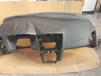 Ford Focus 2012 - 2018 3 - 3.5 Orjinal Sıfır Gögüs Torpido